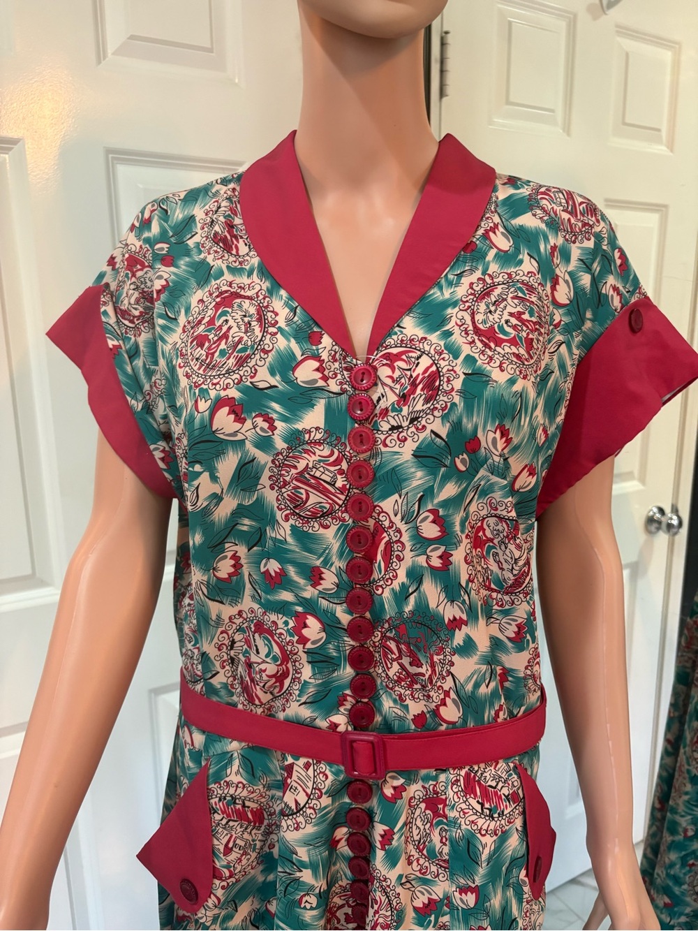Vintage 1950s 1940s Pinup Teal and Pink Floral Midi Dress with Belt - Picture 3 of 8